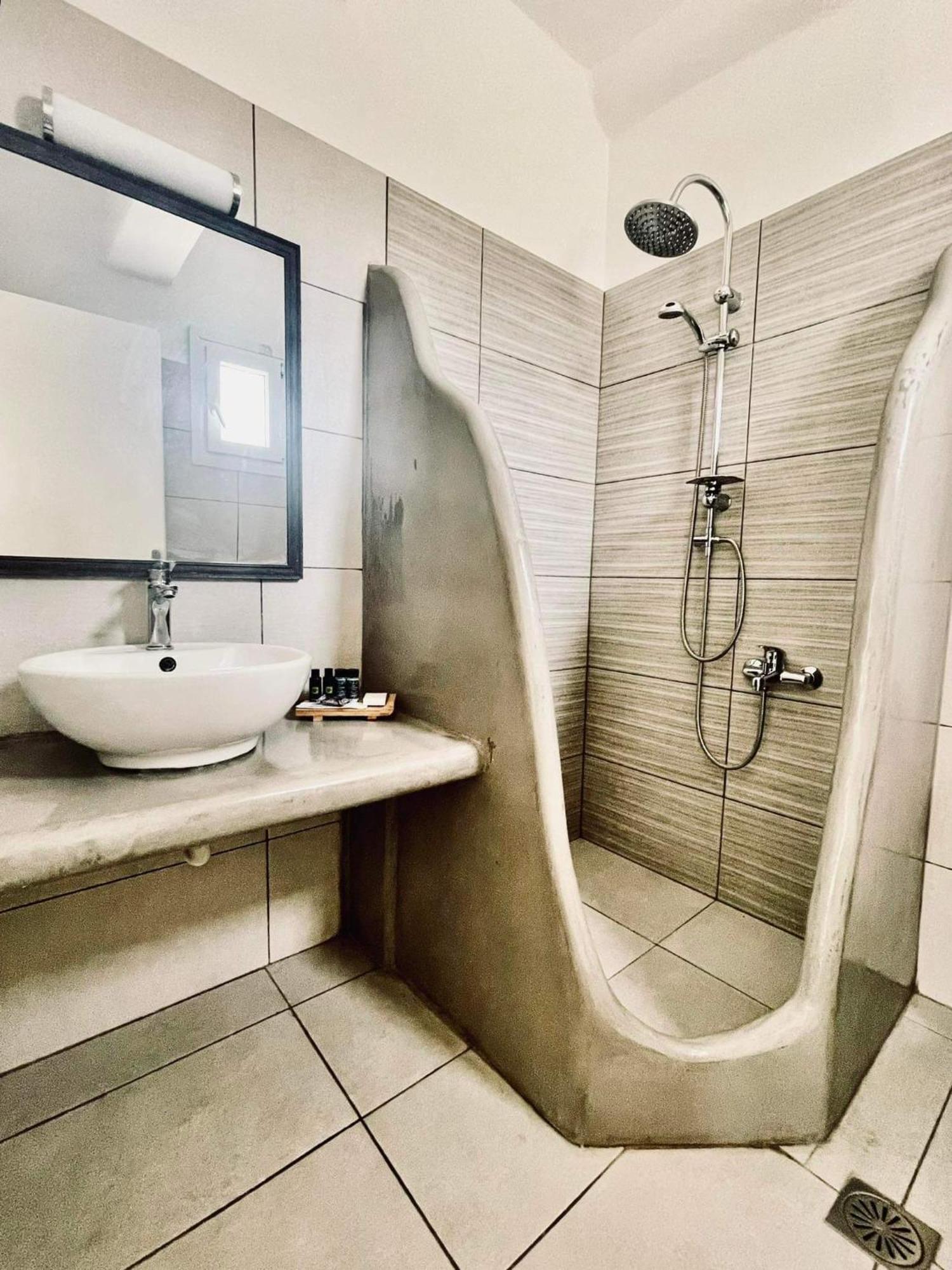 Athina Rooms - Lounge Apartments Páros Quarto foto