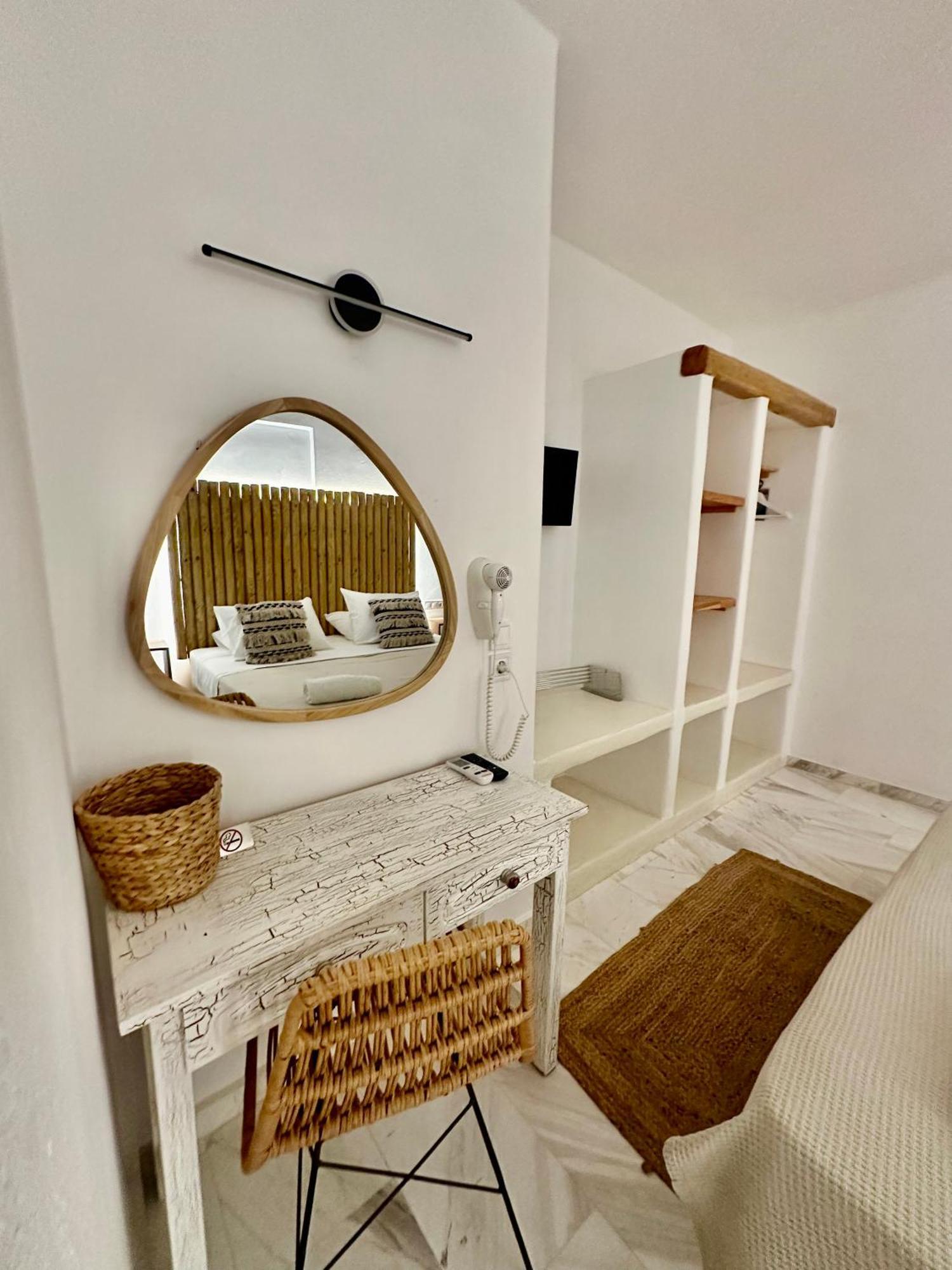 Athina Rooms - Lounge Apartments Páros Exterior foto