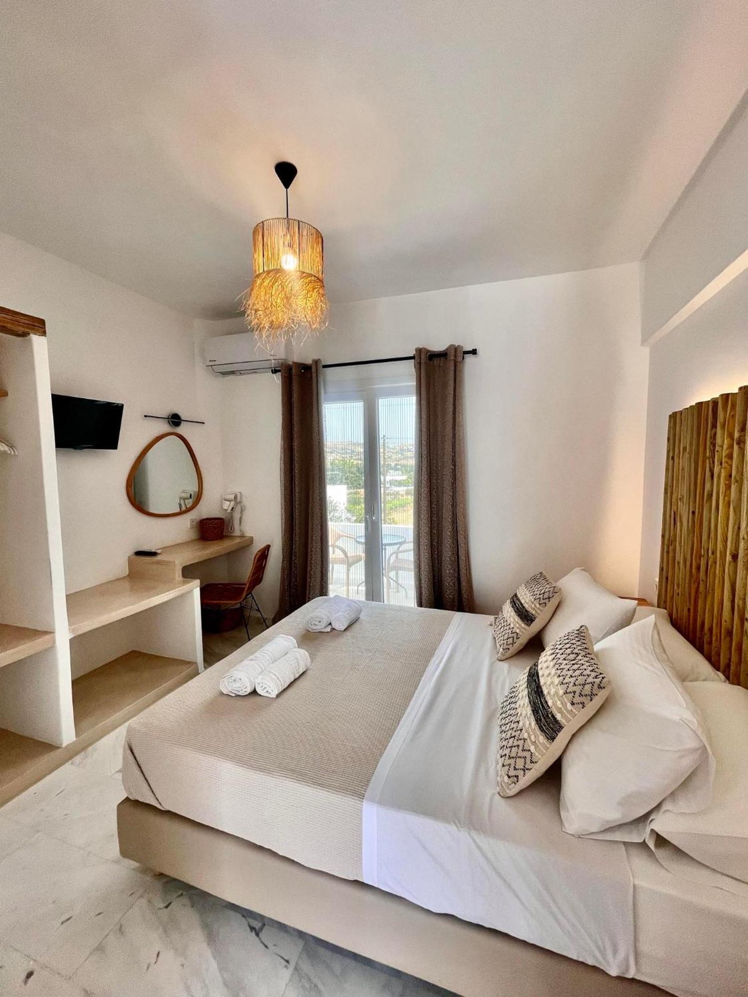 Athina Rooms - Lounge Apartments Páros Exterior foto